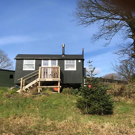 Lovely Shepherds Hut In Cornwall Camelford Exterior photo