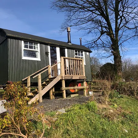 Lovely Shepherds Hut In Cornwall Camelford Exterior photo