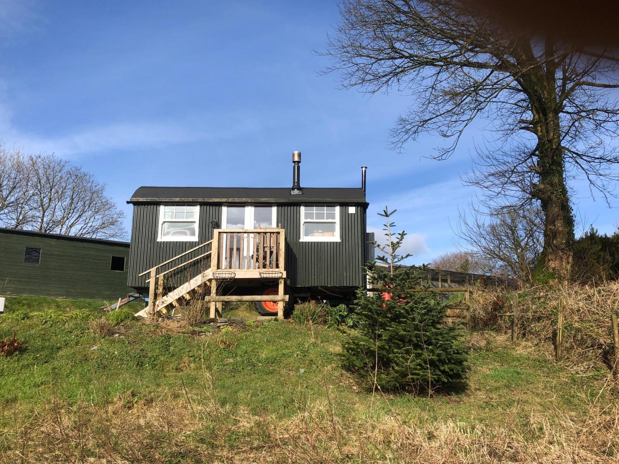 Lovely Shepherds Hut In Cornwall Holiday home Camelford