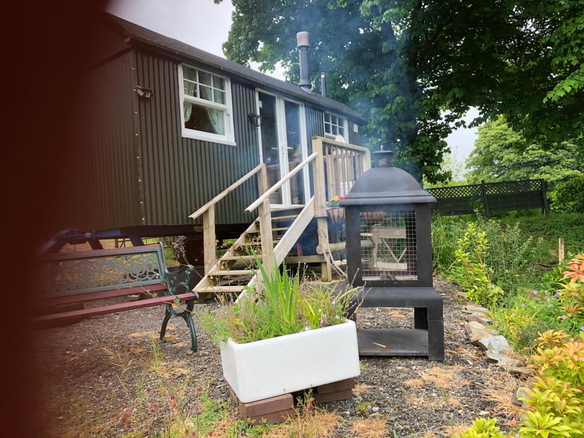 Lovely Shepherds Hut In Cornwall * Camelford